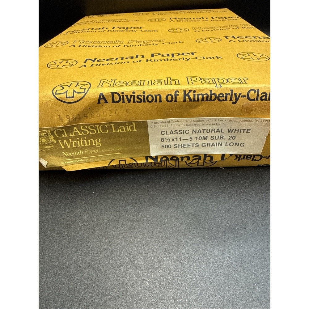 Neenah Paper Classic Laid Writing Natural White 500 Sheets 8.5 X 11" Sub 20